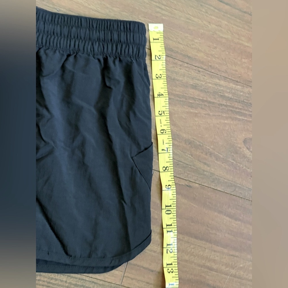 Women’s Columbia running shorts - Picture 8 of 8
